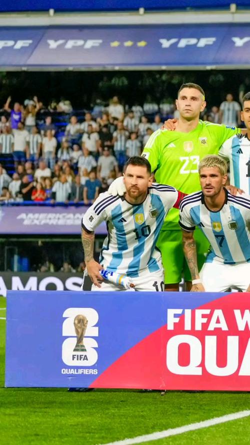 世预赛乌拉圭vs阿根廷