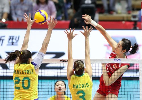 中国巴西女排比赛完整版