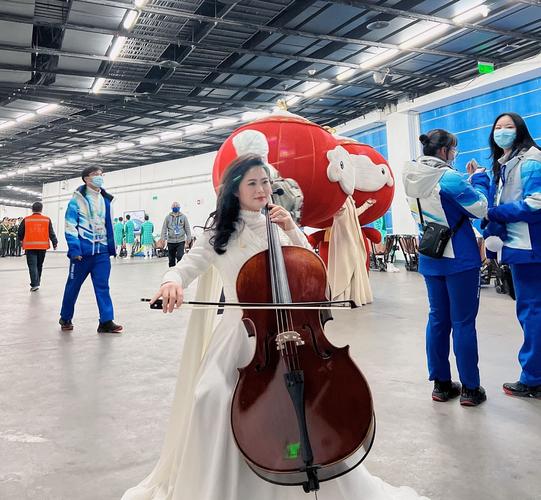 北京冬残奥会闭幕式大提琴