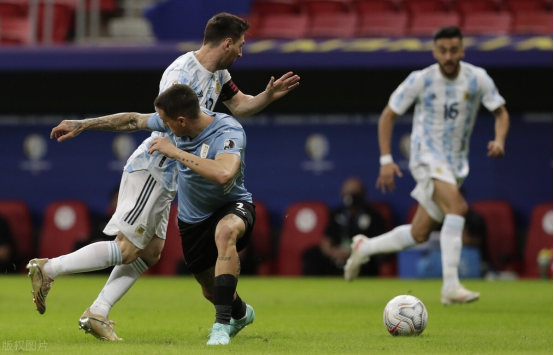 美洲杯阿根廷1-0乌拉圭谁进的球